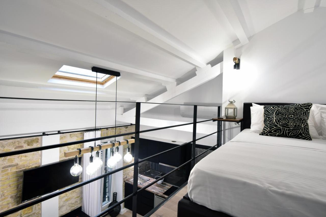 Queen 4 Apartment In The Heart Of The Corfu Historical Old Town Center Exterior foto